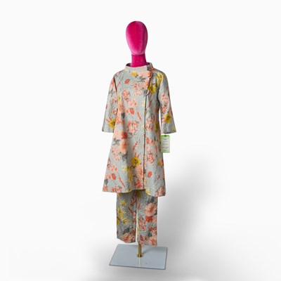 Lot 296 - A fabulous pajama set worn on the "Interesting People on Christopher Street" episode of The Marvelous Mrs. Maisel