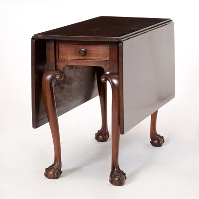 Lot 430 - George II Mahogany Drop-Leaf Table