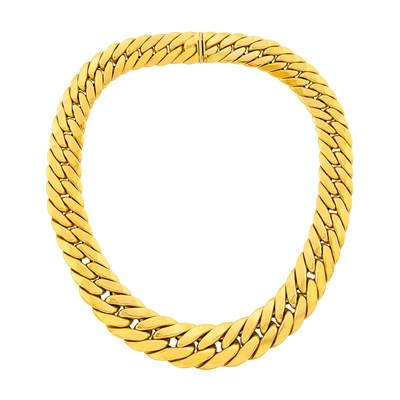 Lot 1005 - Gold Curb Link Necklace