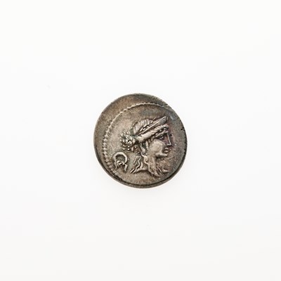 Lot 33 - M. Aemilius Lepidus. c. 61 B.C.E. AR Denarius (3.99g, 19mm).