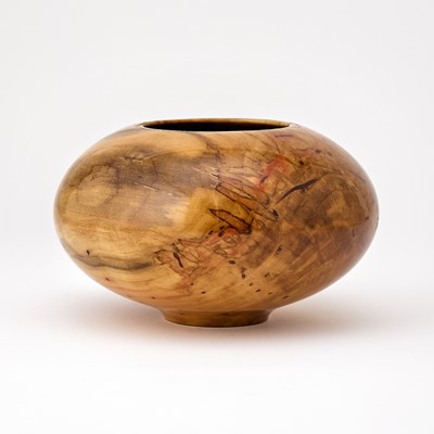 Lot 784 - Philip Moulthrop Turned Ash-Leaf Maple Vessel