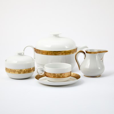 Lot 47 - Rosenthal Porcelain Gold Rimmed Dinner Service