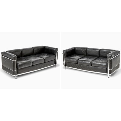 Lot 328 - Pair of Le Corbusier Style Chromed Metal and Leather Sofas