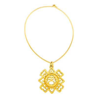 Lot 145 - Tiffany & Co. Gold Sun Pendant with Gold Torque Necklace