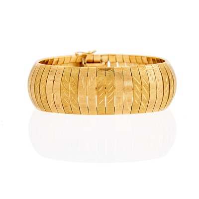 Lot 1056 - Two-Color Gold Bracelet