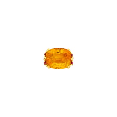 Lot 1043 - Verdura Gold, Citrine and Ruby Ring