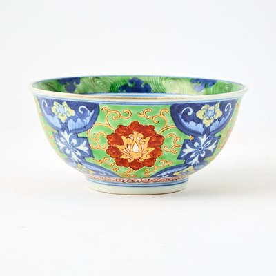 Lot 120 - A Chinese Ming-Style Porcelain Bowl