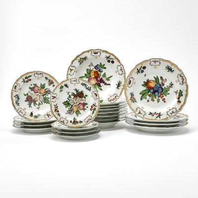 Lot 3159 - Mottahedeh Porcelain "Duke of Gloucester" Pattern Part Dinner Service