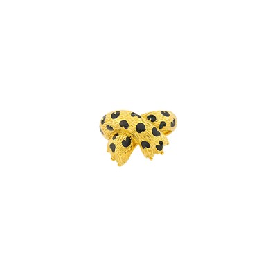 Lot 67 - Attributed to Fred Gold and Enamel Panther Paw Ring