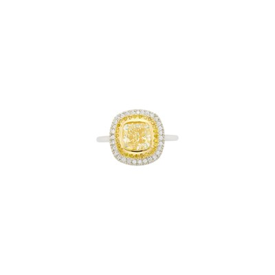 Lot 175 - Two-Color Gold, Fancy Yellow Diamond, Colored Diamond and Diamond Ring