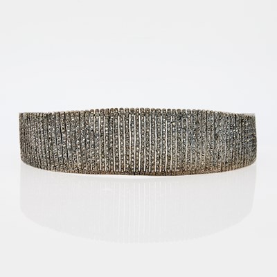 Lot 1323 - Metal and Diamond Tiara