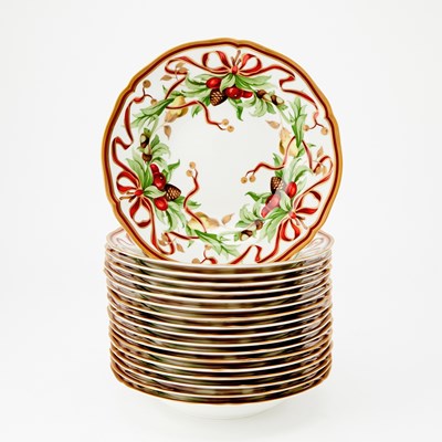 Lot 3190 - Eighteen Porcelain 'Tiffany Holiday' Garlanded Soup Plates