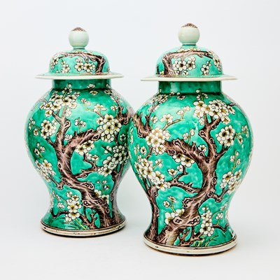 Lot 118 - A Pair of Chinese Turquoise Ground Grisaille-Decorated Porcelain Vases and Covers