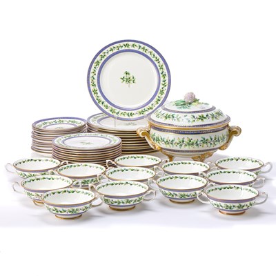 Lot 3191 - Le Tallec for Tiffany & Co. Porcelain Oak Leaf Decorated Dinner Service