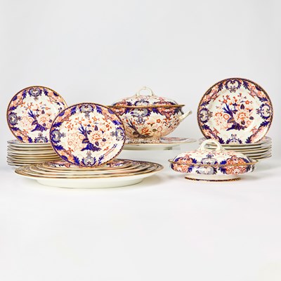Lot 163 - Royal Crown Derby Porcelain "Kings" Pattern Partial Dinner Service