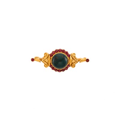 Lot 1071 - Spaulding Gold, Bloodstone and Garnet Bar Brooch