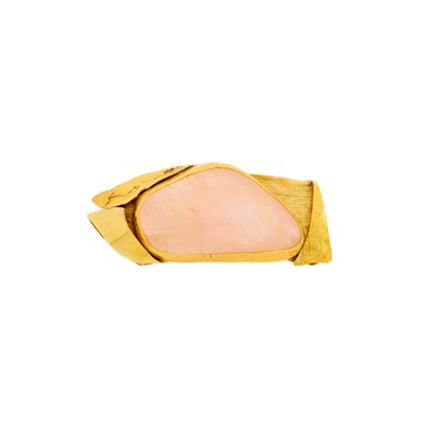 Lot 1003 - Janiyé High Karat Gold, Gold and Rose Quartz Brooch