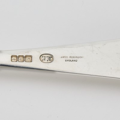 Lot 132 - Elizabeth II Sterling Silver Flatware Service