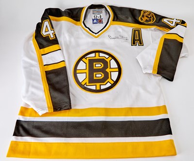Lot 232 - Bruins Jersey signed by Bobby Orr