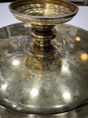 Lot 69 - The Walpole Silver Gilt Seal Salver