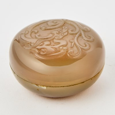 Lot 31 - A Fine Chinese Carved Agate Circular Box and Cover