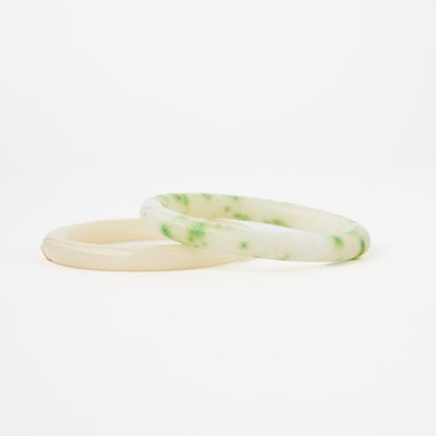 Lot 27 - A Group of Four Chinese Jade Bangles