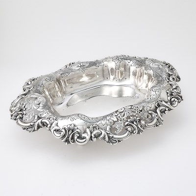 Lot 269 - Black, Starr & Frost Sterling Silver Centerpiece