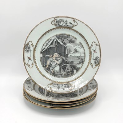 Lot 1038 - Set of Five Chinese Export Porcelain En Grisaille Decorated and Parcel-Gilt European Subject Plates