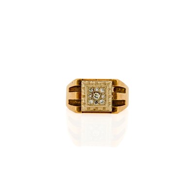 Lot 1135 - Two-Color Gold and Diamond Ring