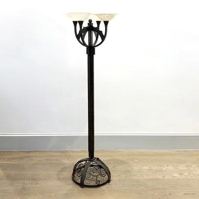 Lot 1064 - French Art Deco Wrought Iron Four-Light Torchere