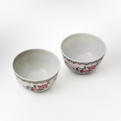 Lot 93 - A Pair of Chinese Famille Rose Porcelain Cups