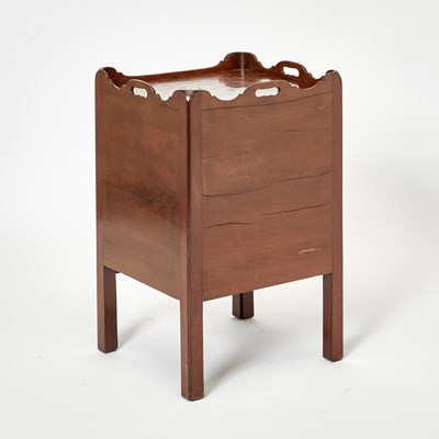 Lot 169 - George III Inlaid Mahogany Commode