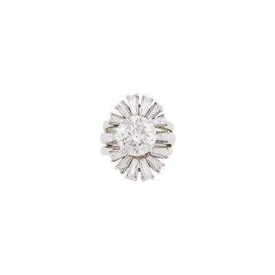 Lot 1087 - Platinum and Diamond Ring with White Gold Jacket