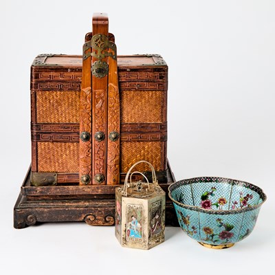 Lot 199 - Three Asian Decorative Articles