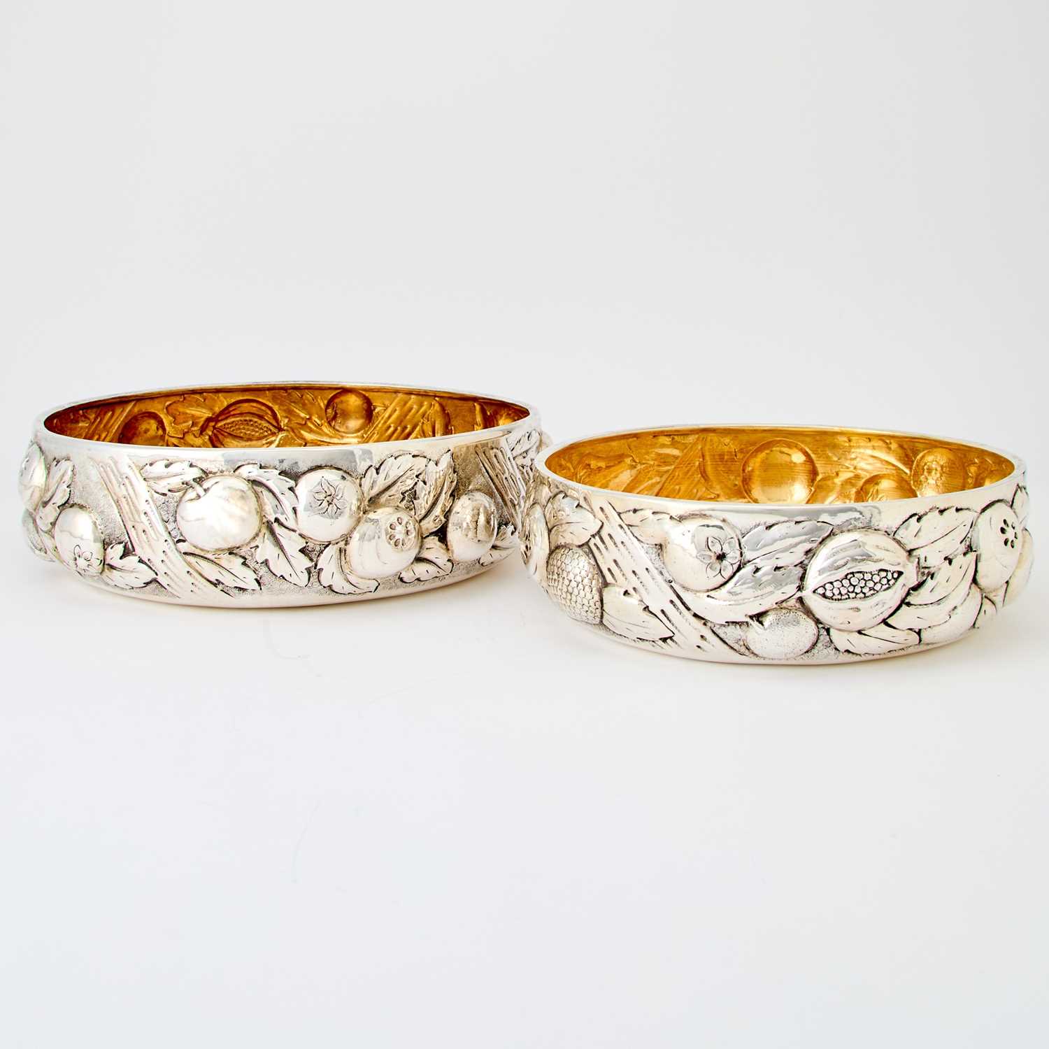 Lot 185 - Pair of Italian Silver Graduated Centerpiece Bowls