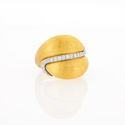 Lot 1006 - Nanis Two-Color Gold and Diamond Ring