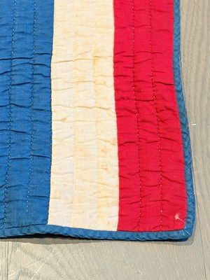 Lot 6 - Pieced and Appliqued Cotton Hawai'ian Pre-Statehood Flag Quilt
