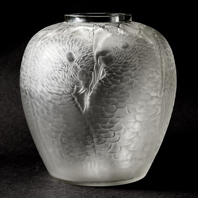 Lot 281 - R. Lalique Molded Glass "Alicante" Vase