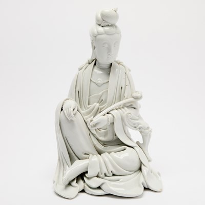 Lot 219 - A Fine and Large Chinese Dehua Porcelain Figure of Seated Guanyin