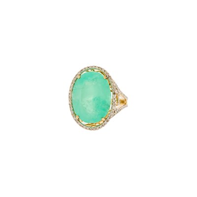 Lot 1153 - Gold, Emerald and Diamond Ring
