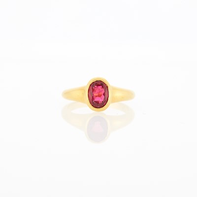 Lot 1009 - Bulgari Gold and Rubellite Ring