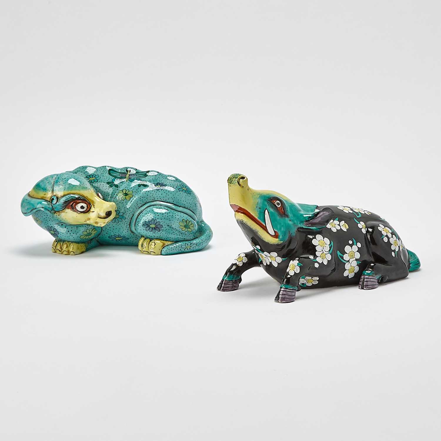 Lot 121 - Two Porcelaine de Paris Hand-Painted Porcelain Animals in the Chinese Taste