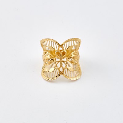 Lot 112 - Gold Ring, 21K 2 dwt.