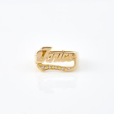Lot 121 - Diamond Name Ring, 14K 4 dwt.
