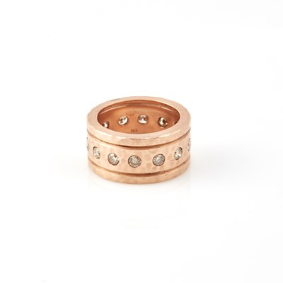 Lot 175 - Diamond Ring, 14 diamonds about 1.40 cts., 14K 8 dwt.