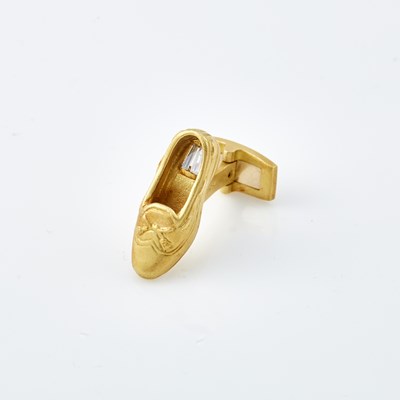 Lot 412 - Diamond Cuff Link, 18K 6 dwt., bears signature Emil Kahn