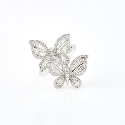 Lot 508 - Diamond Ring, 233 diamonds about 2.00 cts., 14K 3 dwt., stone missing