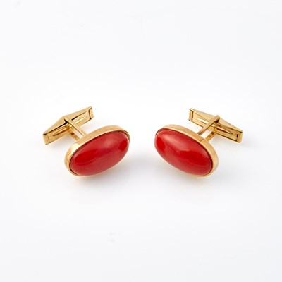 Lot 692 - Two Gold and Stone Cuff Links, 14K 10 dwt. all