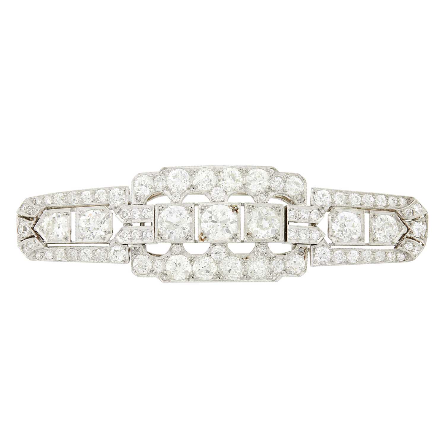 Lot 102 - Platinum and Diamond Brooch