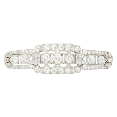 Lot 102 - Platinum and Diamond Brooch